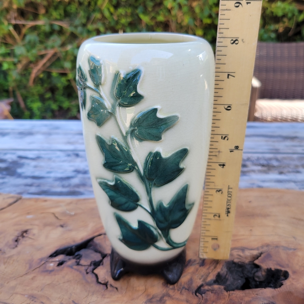 Royal Copley Vintage Tall Ivy Vase - Picture 5 of 5